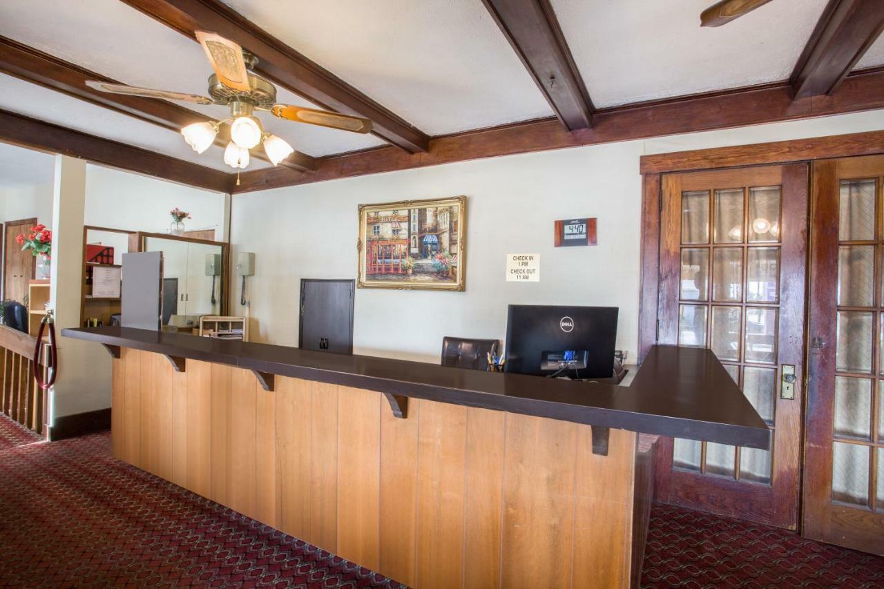 Knights Inn Endwell Exterior foto